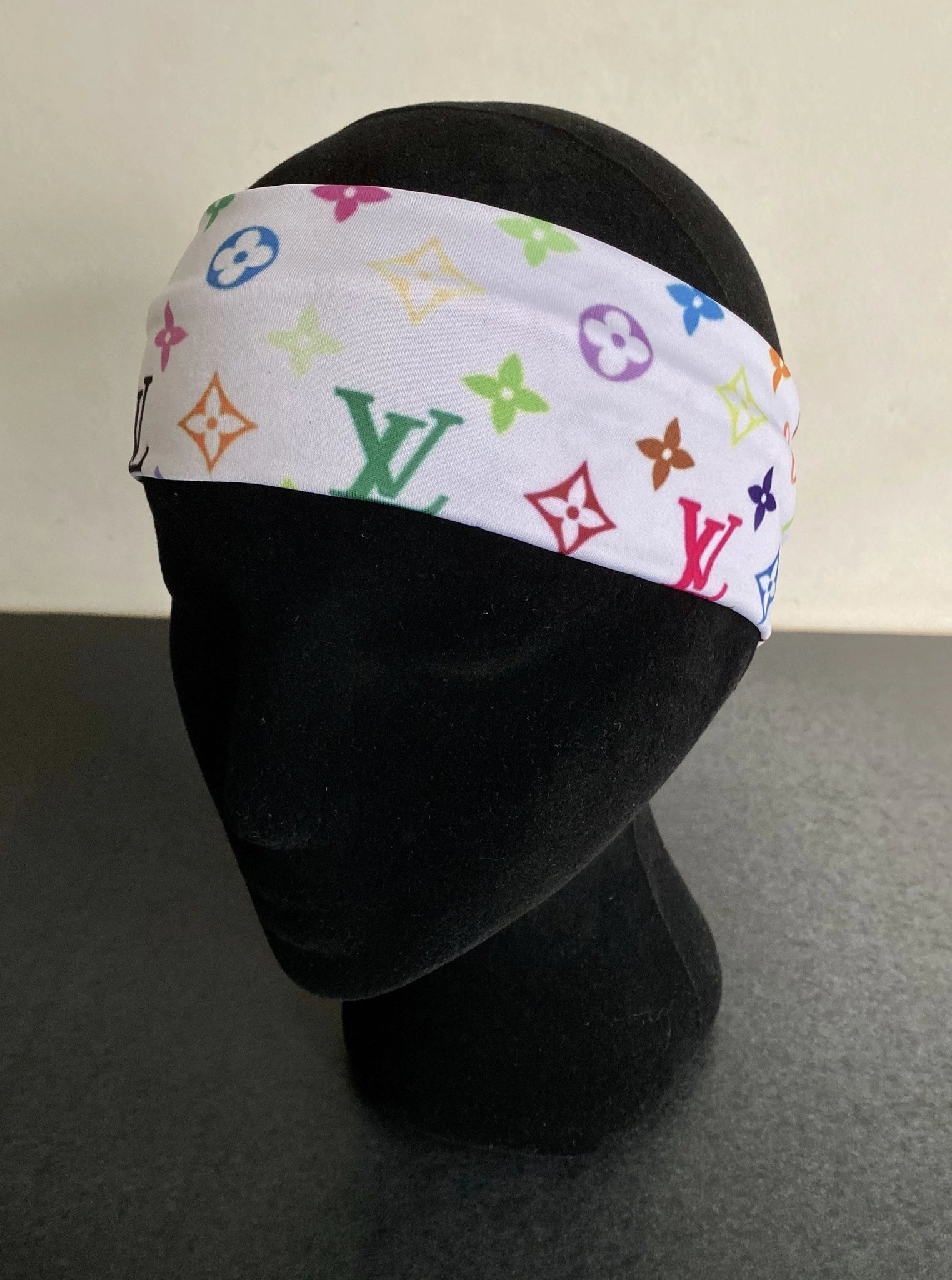 L V headband